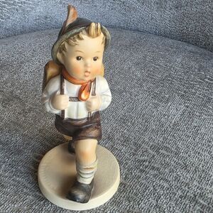 Rare Vintage Goebel Hummel "School Boy " With Backpack Porcelain Figurine 82/0